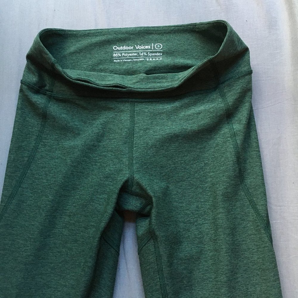 Outdoor Voices 3/4 Warmup Leggings